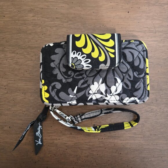 #237 Vera Bradley Wristlet Wallet – Baroque (Retired) – EUC - Picture 1 of 4